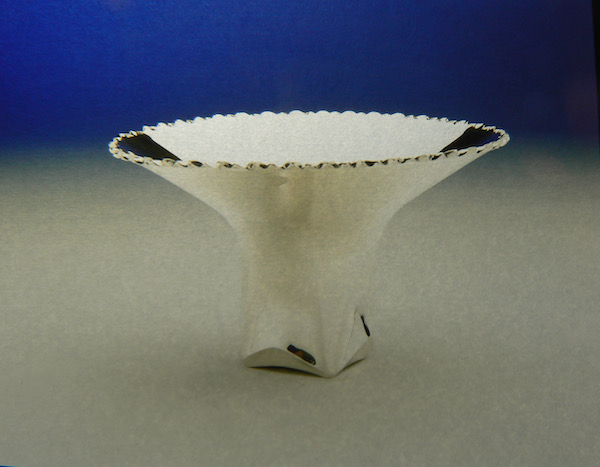 Piece -- materials: silver; dimensions: diameter 22 cm;