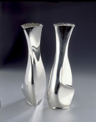 Twin-vases