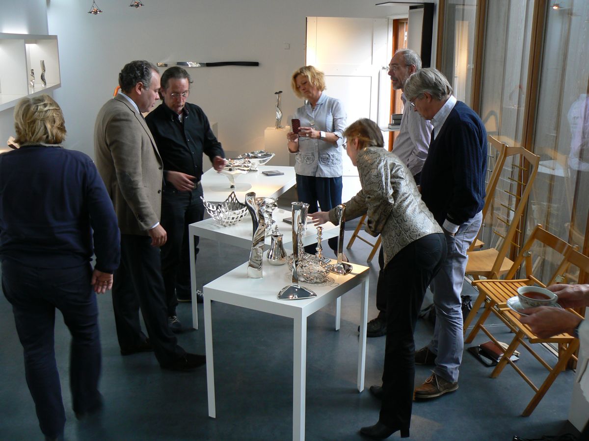 Cursisten VHOK met Emiel Aardewerk in Studio 925